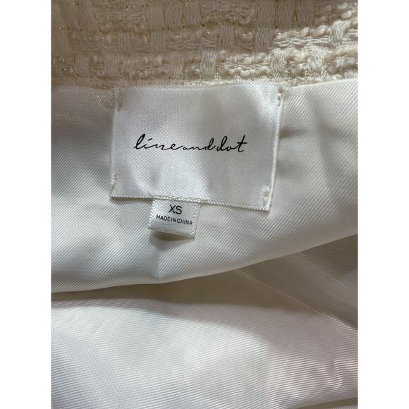 Line & Dot Cream and Black Sweater - Picture 4 of 5